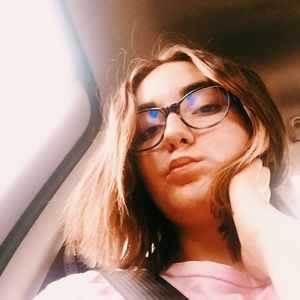 Meet your Posher, Alixandria